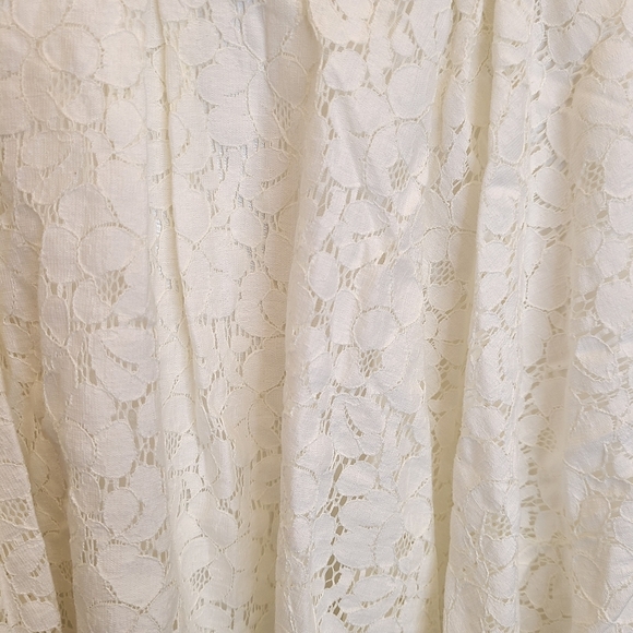 White Skirt- Better B. - Picture 5 of 5